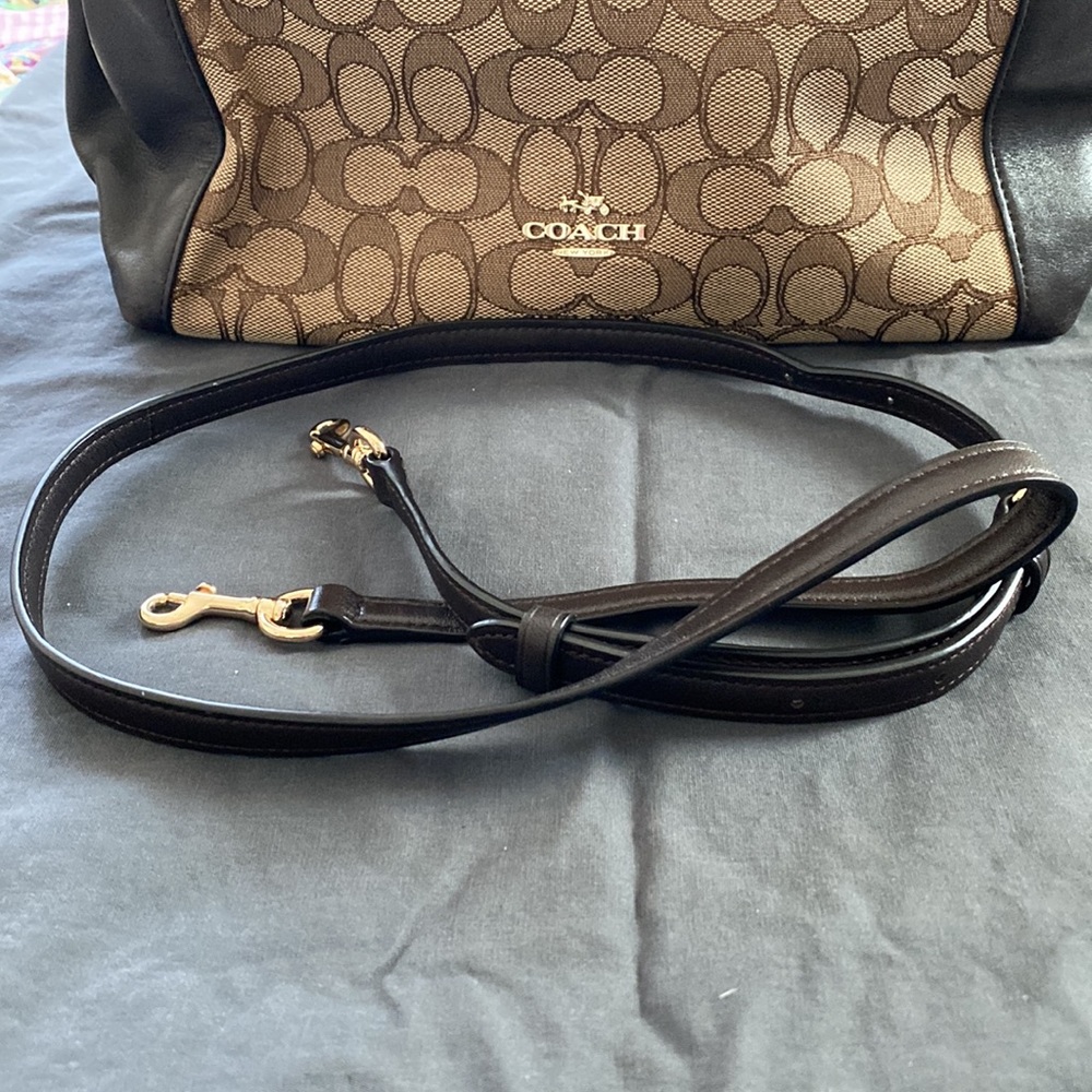 Coach Signature Canvas Shoulder Bag in Brown and Dark Brown - Picture 5 of 9
